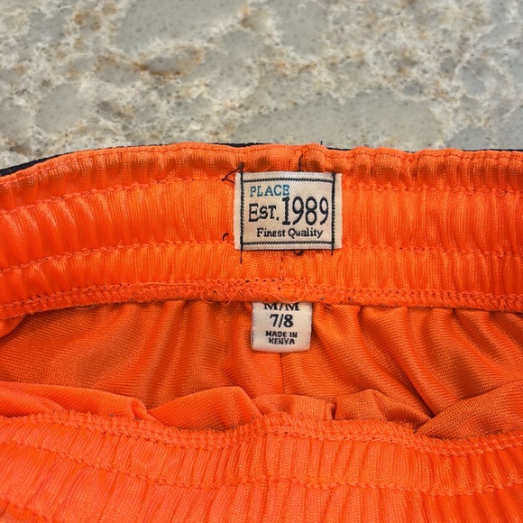 The Children’s Place boys basketball shorts. Medium - Picture 4 of 8